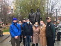 Студенты приняли участие торжественном открытии памятника воинам Полярной дивизии