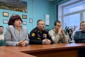 Диалог о службе и будущем: в колледже прошла встреча с представителем комиссариата